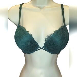 Victoria's Secret Lace Very Sexy Push Up Bra  Adds 2 cup sizes